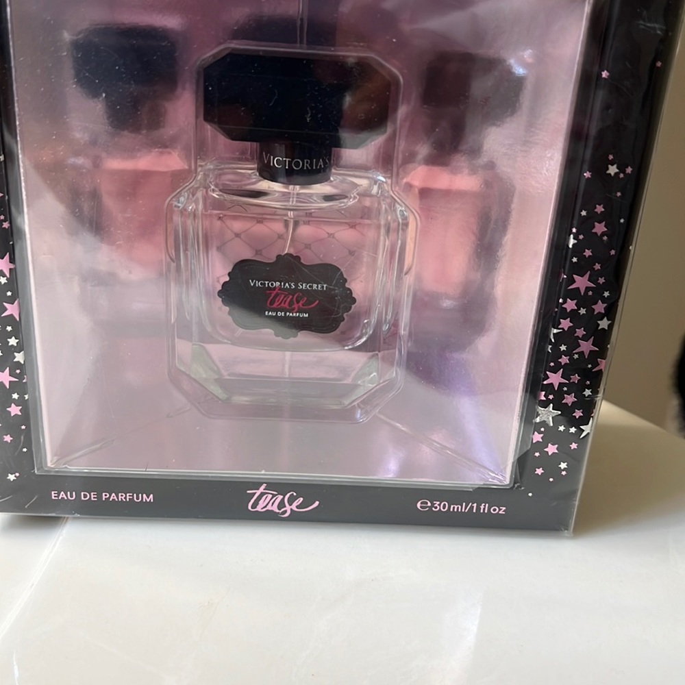 Victoria secret tease perfume 1 oz never used or opened brand new